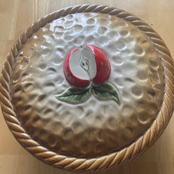 Vintage Ceramic Deep Dish Pie Keeper With Lid - Picture 3 of 7